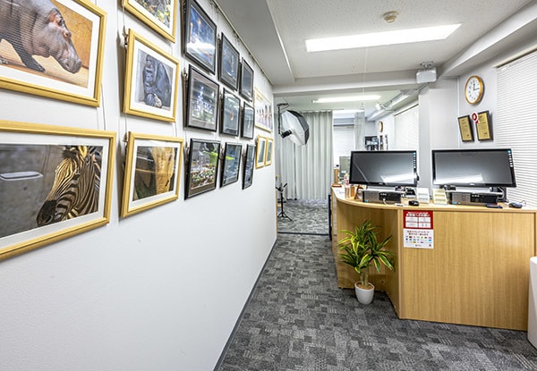 イエロージャケット　店舗入り口