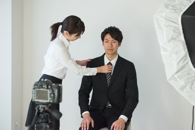 証明写真撮影風景